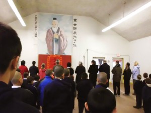 2011年2月3日，農曆正月初一，培德中學、育良小學男校全體師生為了表達對祖先的感恩以及尊敬，依照傳統在道源堂舉行祭祖典禮。